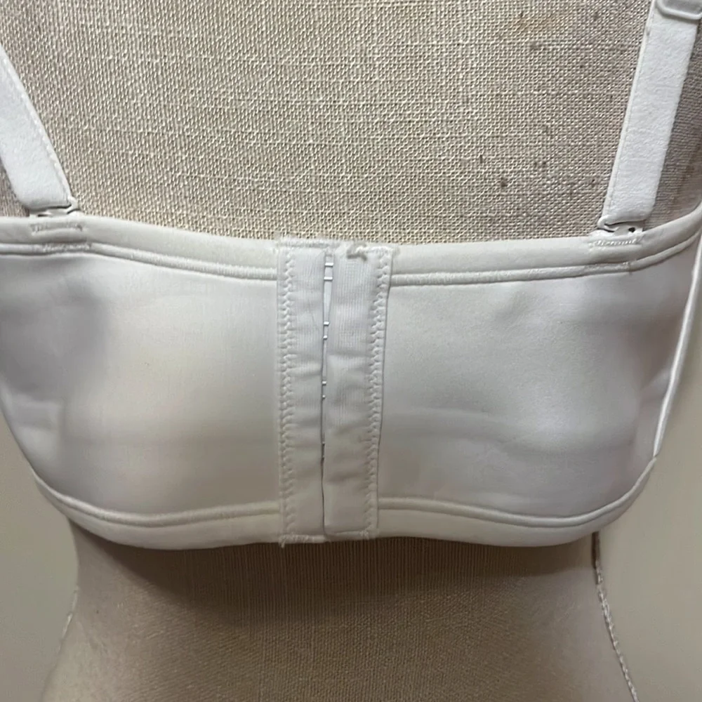 Vanity Fair strapless underwire bra,(new)size 40D